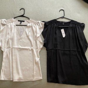 WHBM Flutter-Sleeve V-Neck Top (XS in black & Ecru)
